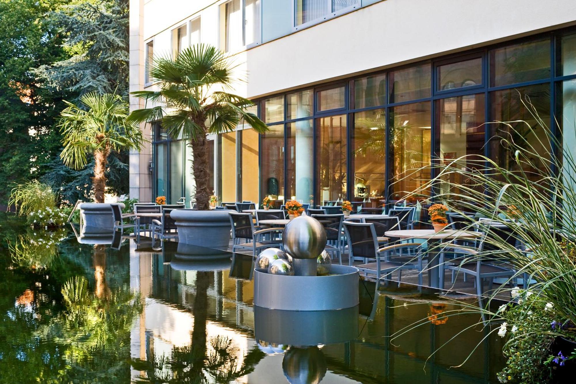 Mercure Hotel Plaza Эссен Экстерьер фото