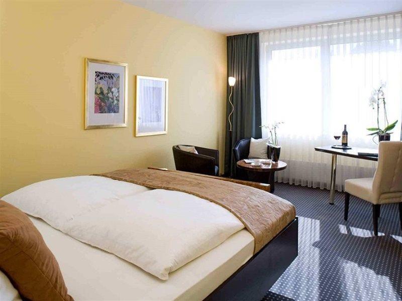 Mercure Hotel Plaza Эссен Экстерьер фото